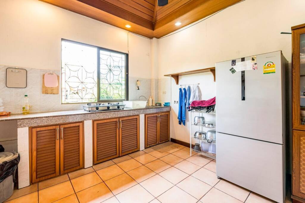 Baan Coconut Villa Банг Тао Бийч Екстериор снимка