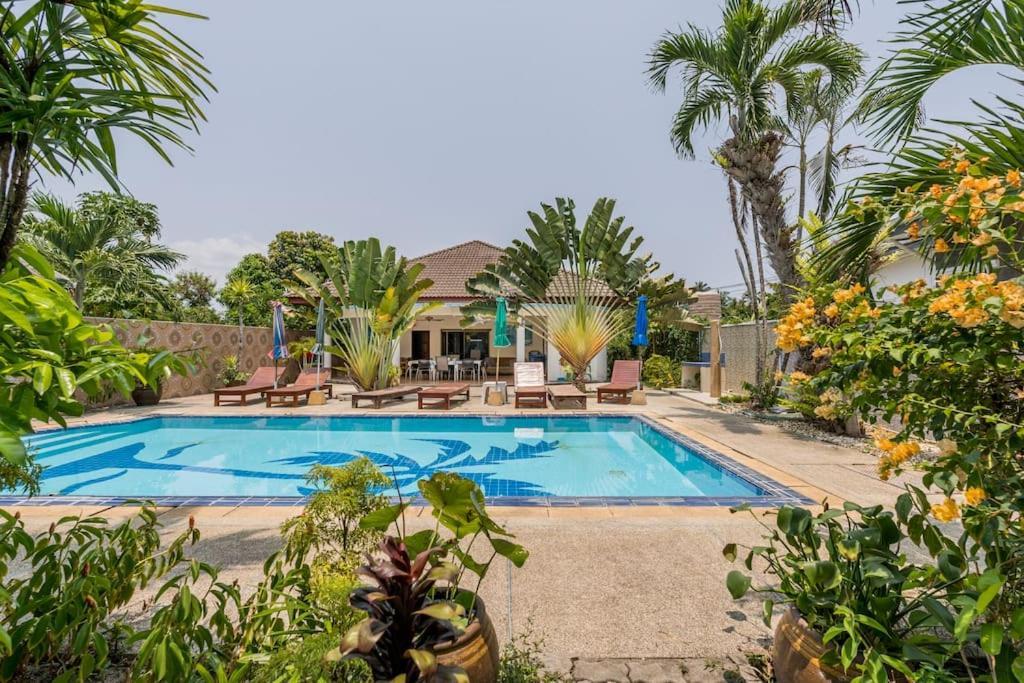 Baan Coconut Villa Банг Тао Бийч Екстериор снимка